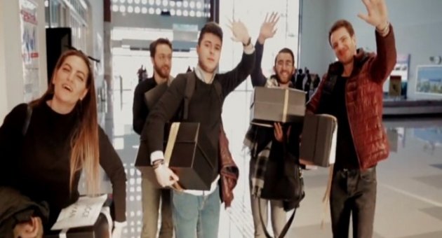 Edremit Uçuşunda Yılbaşı Sürprizi
