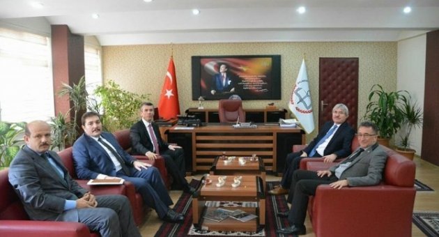 Edremit’e Yeni Eğitim Müjdeleri