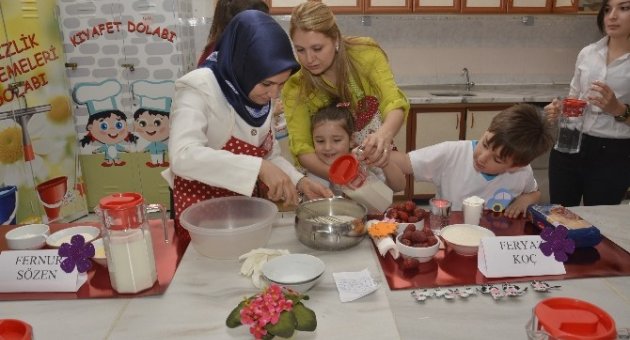 Edremit’in First Lady’leri Çocuklar İle Mutfağa Girdiler
