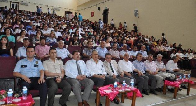 Edremit’in “eğitimde En İyi Örnekler” Ödüllerini Aldı