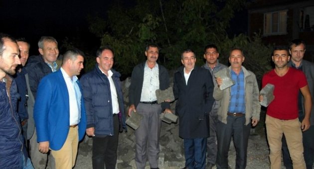 Edremit’te Ak Parti’ye Sevgi Seli