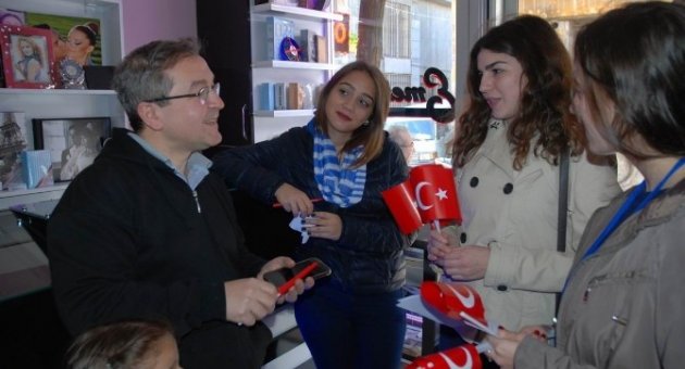 Edremit’te Yabancı Misafir Öğrenciler Cumhuriyet Bayramımızı Kutladılar