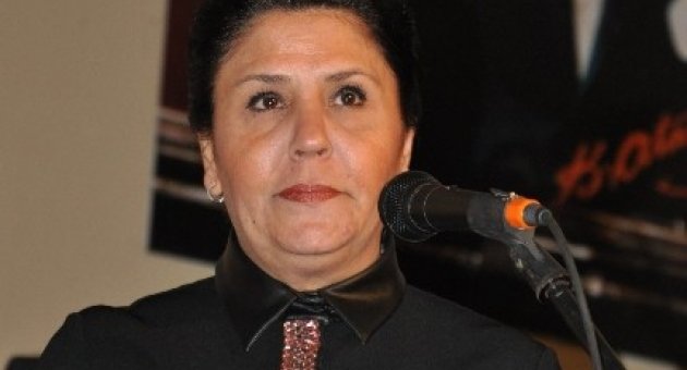 Edremit’te “dünden Bugüne Emekçi Kadınlar” Ayakta Alkışlandı