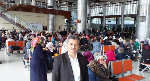 Edremit’ten Umre’ye Dualarla Yolcu Edildiler