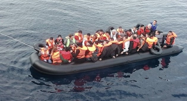 Ege’de 5 Günde 2 Bin 168 Göçmen Kurtarıldı