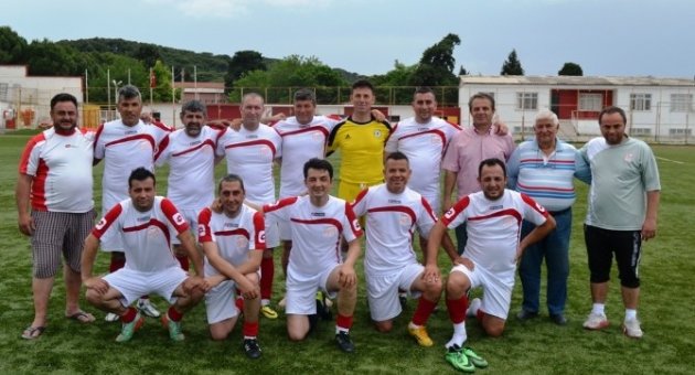 Ege’nin İki Yanı Veteranlar Maçında Bir Araya Geldi