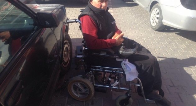 Ehliyetsiz Sürücü Engelli Vatandaşa Çarpıp Kaçtı