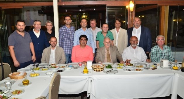 Ekiz Yumurta Foça Basketbol Şampiyonluğa Kilitlendi