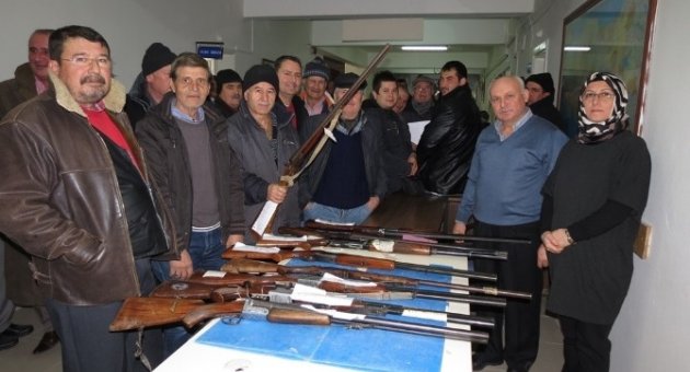 El Konulan Tüfekler İhaleye Çıkarıldı