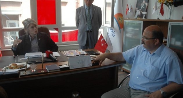 Emine Ülker Tarhan, ‘agazete’ Ailesiyle İle Kahvaltıda Buluştu