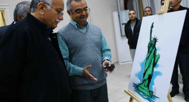 ’en İyi’ Karikatürcüler Ödüllerini Aldı
