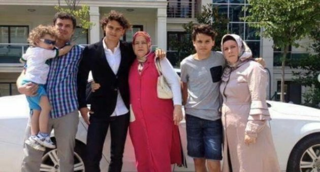 Enes Ünal Ailesiyle Vedalaştı