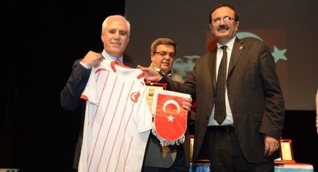 Engelli Sporcular Ödüllendirildi