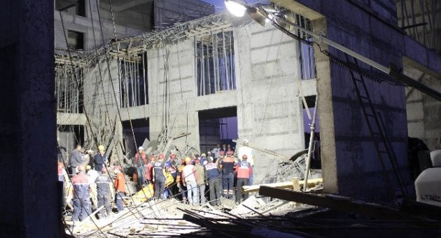 Enkazda Kalan İşçilere 9 Saatte Ulaşıldı