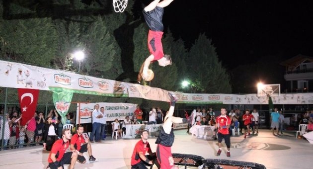 Erdek’te Sokak Basketbolu Turnuvası