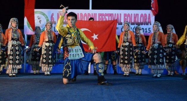 Erguvan Halk Dansları Ekibi Bosna’yı Salladı