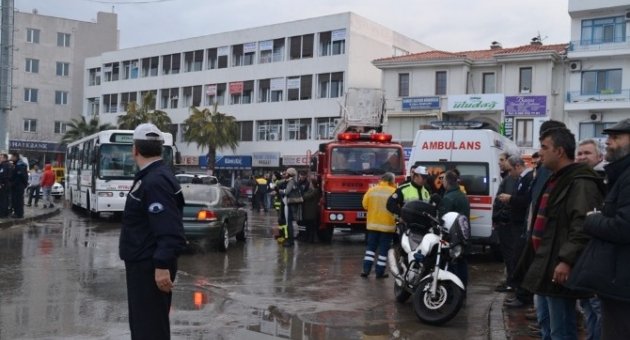 Eşi Ve Çocuklarını Göremeyince Kendini Doğradı