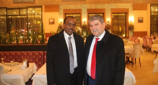 Eski Büyükelçiye Afrika’dan Seçim Desteği