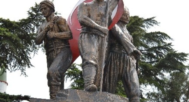 Eski Heykel Ulubatlı Hasan Meydanı’na Dikilecek