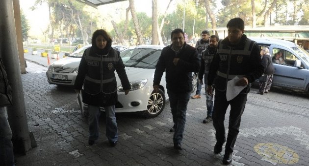 Çanakkale'de Eski Rektör Gözaltında