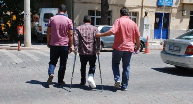 Ev Sahibini Görünce İkinci Kattan Atlayıp Ayağını Kıran Zanlı, İlk Mahkemede Serbest Kaldı, İkincisinde Tutuklandı