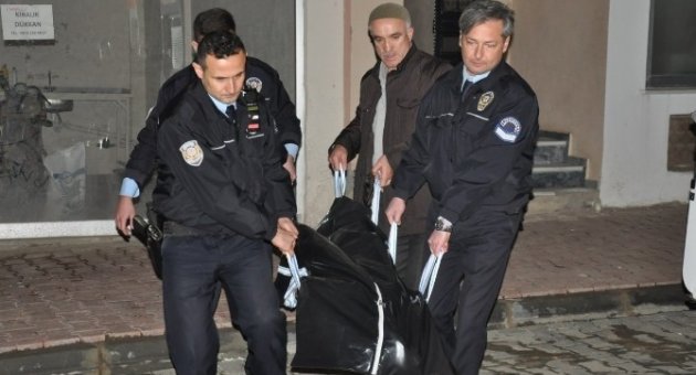 Evinde İntihar Etti