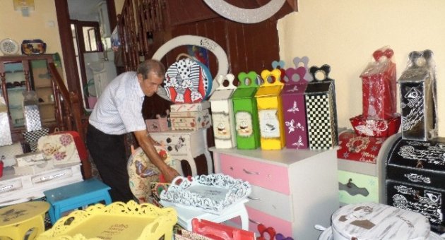 Evlerinin Altını El Sanatları Atölyesi Yaptılar