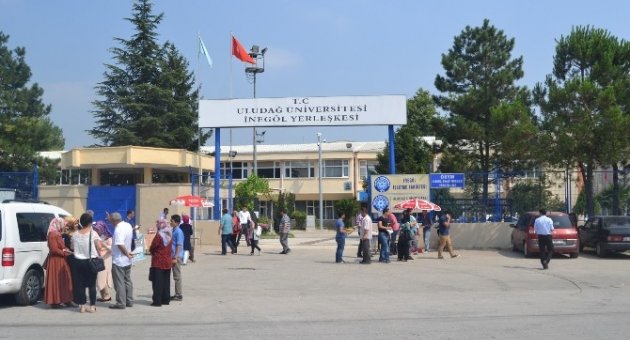 Fakülteden Başarılı Öğrencilere Burs