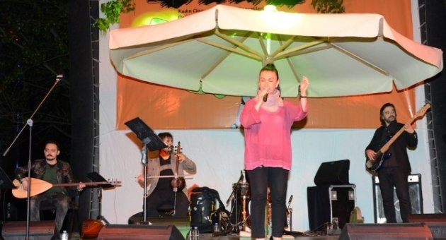Feryal Öney’den “1 Mayıs’a Çağrı” Konseri