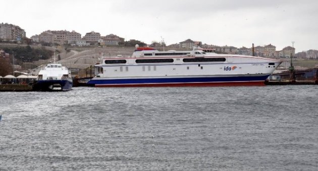 Fırtına, Bandırma’da Ulaşımı Etkiledi