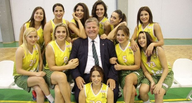 Foça Basketbol Genel Menajeri Takımın Durumundan Memnun