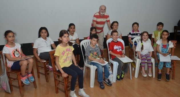 Foça Belediyesi Çocuk Korosu Küçük Solistler Yetiştirecek