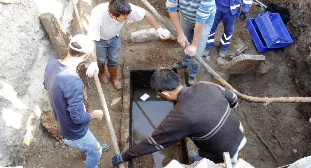 Foça’da 2500 Yıllık Lahitler Buldu