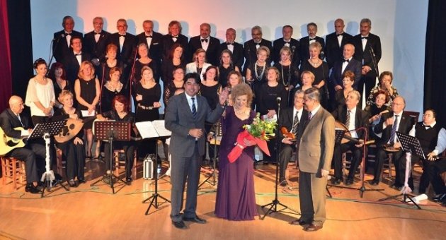 Foça’da Etkileyici Türk Sanat Müziği Konseri