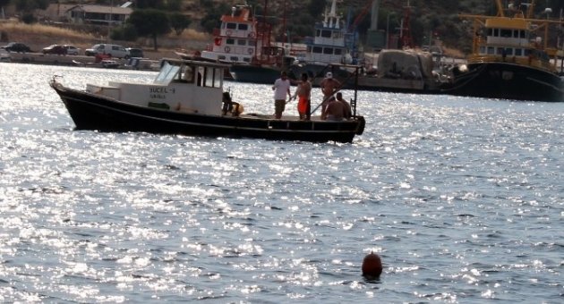 Foça’da Tekne Battı