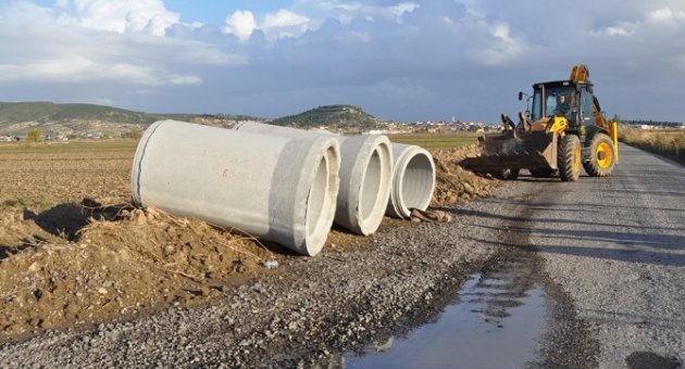 Foça’da Yol Çalışmaları