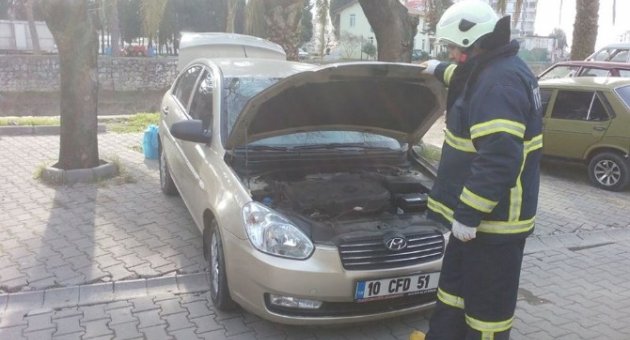 Gaz Sızdıran Araca İtfaiye Müdahale Etti