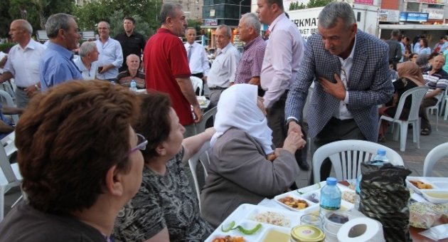 Gaziemir’de Ramazan Ayının Son İftarı