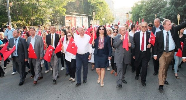 ‘geçlik Şöleni’nde Yüksek Sadakat Gençleri Coşturdu