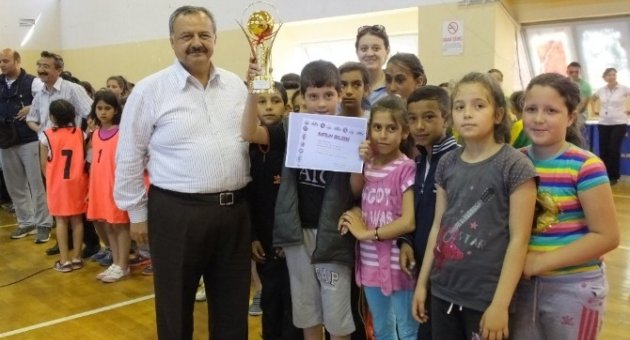 Geleneksel Çocuk Oyunları Şenliği Yapıldı