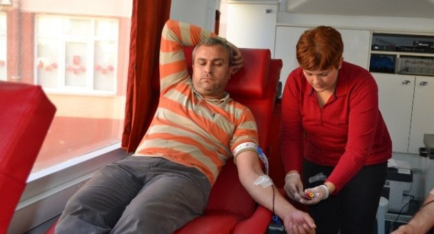 Gelibolu’da Kızılay Haftası Etkinlikleri