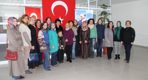 Gemlik Şehir Konseyi’nden Özgecan’ın Öldürülmesine Tepki