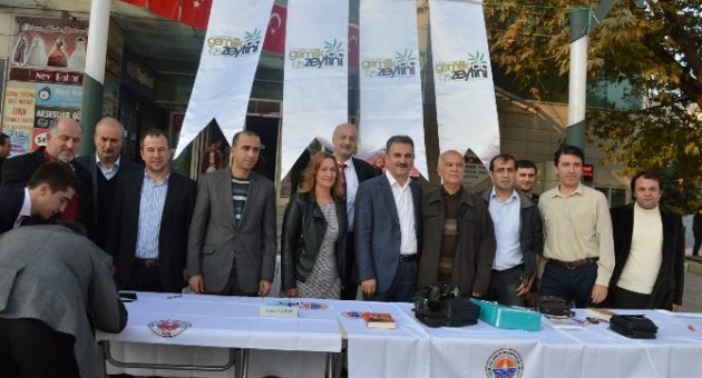 Gemlikli Yazarlar Kitaplarını İmzaladı