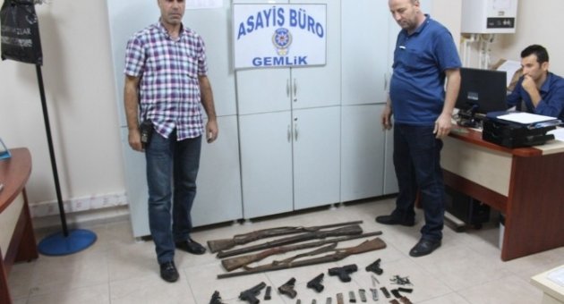 Gemlik’te Çok Sayıda Silah Yakalandı