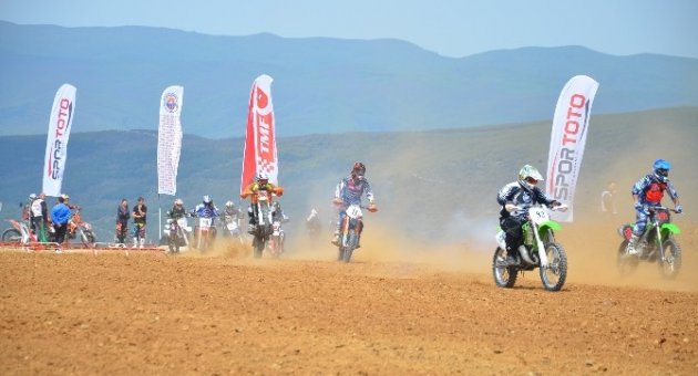 Gemlik’te Motokros Heyecanı