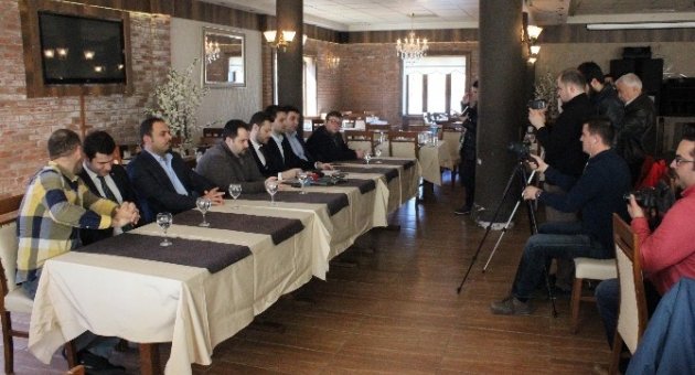 Genç Girişimciler, Basın Mensupları İle Kahvaltıda Bir Araya Geldi