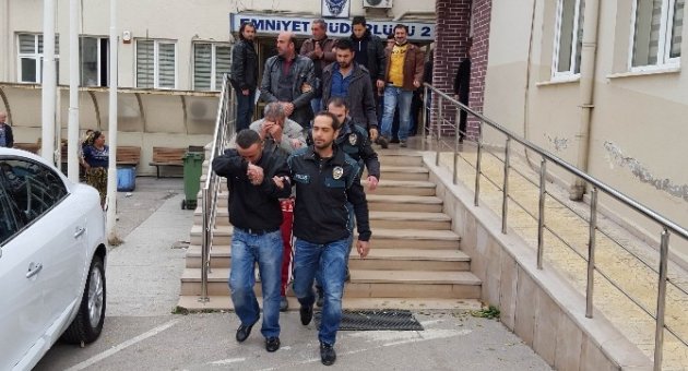 Gençleri Zehirleyen Uyuşturucu Tacirlerine Suçüstü