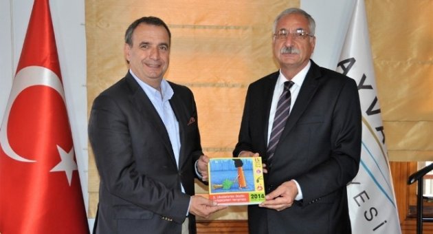 Girne Belediye Başkanı Nidai Güngördü Başkan Gençer’i Ziyaret Etti