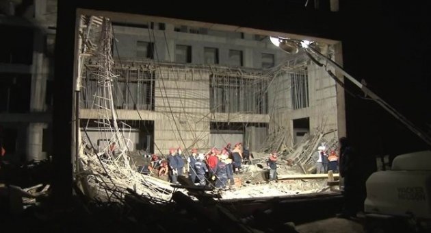Göçük Altında Kalan Bir İşçinin Daha Cesedine Ulaşıldı