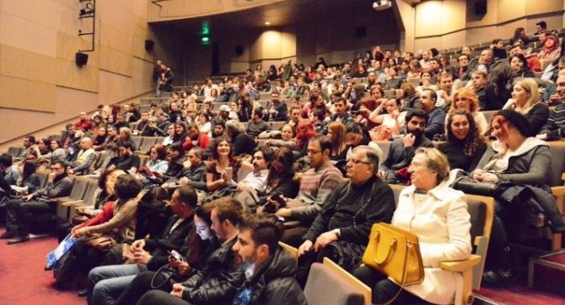 Gökten Gelen Adam Nilüfer’de İzleyici İle Buluştu
